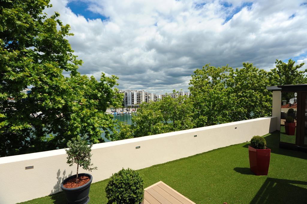 Feel Good Penthouse With Jacuzzi * Zadar