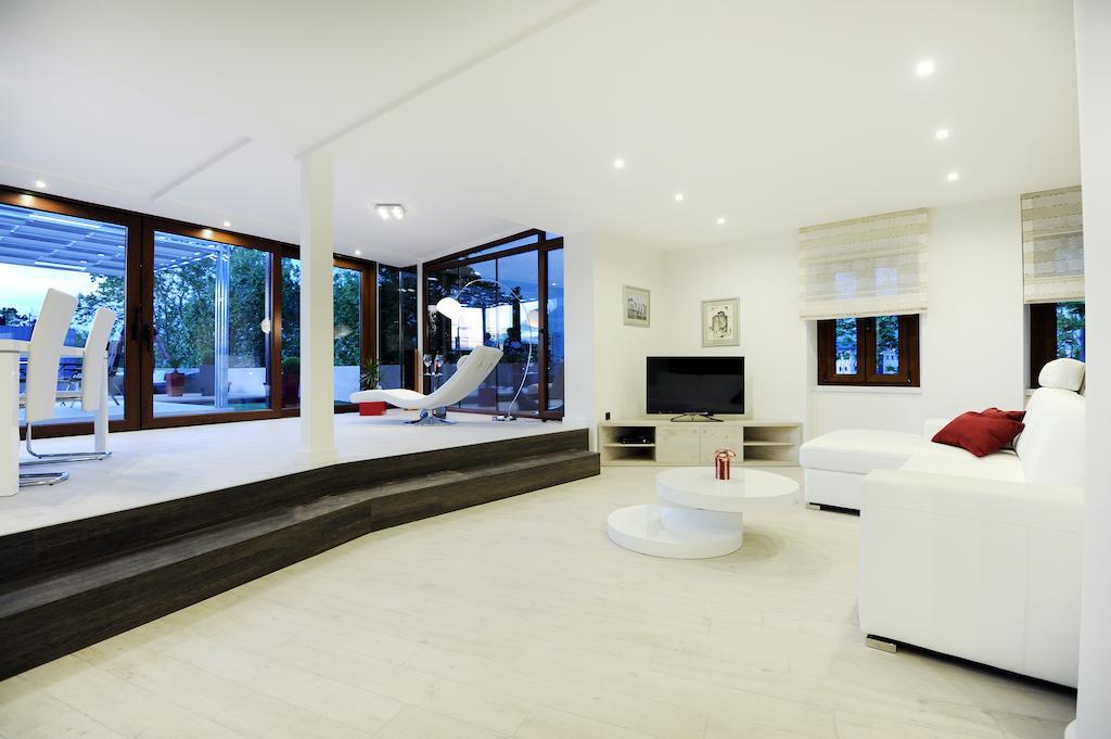 Feel Good Penthouse With Jacuzzi