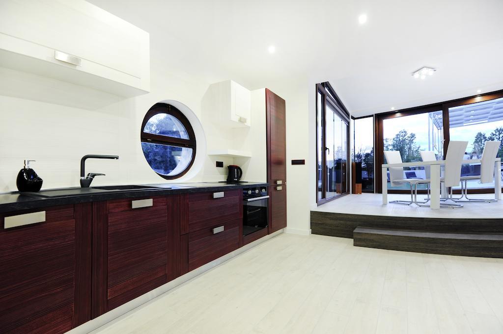Feel Good Penthouse With Jacuzzi